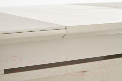 Обеденный стол Halmar Sorento