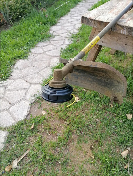 Головка триммерная Champion HT43 / C5143