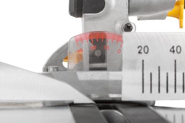 Торцовочная пила FIT 80415