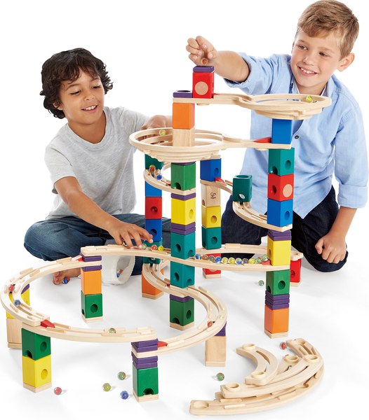 Конструктор кинетический Hape Гонки Циклон / E6008_HP