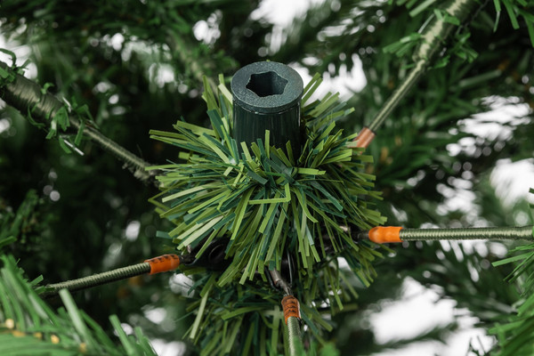 Ель искусственная Winter Time 210 / 24832-210