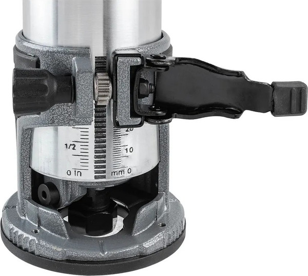 Фрезер RockForce 60 755 / RF-RT0700C