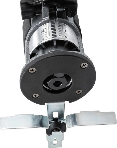 Фрезер RockForce 60 755 / RF-RT0700C