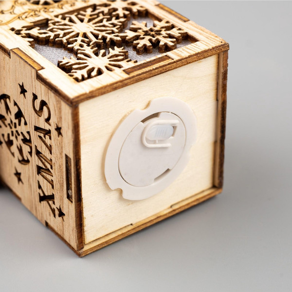 Елочная игрушка Luazon Lighting Домик со снежинками / 6117284