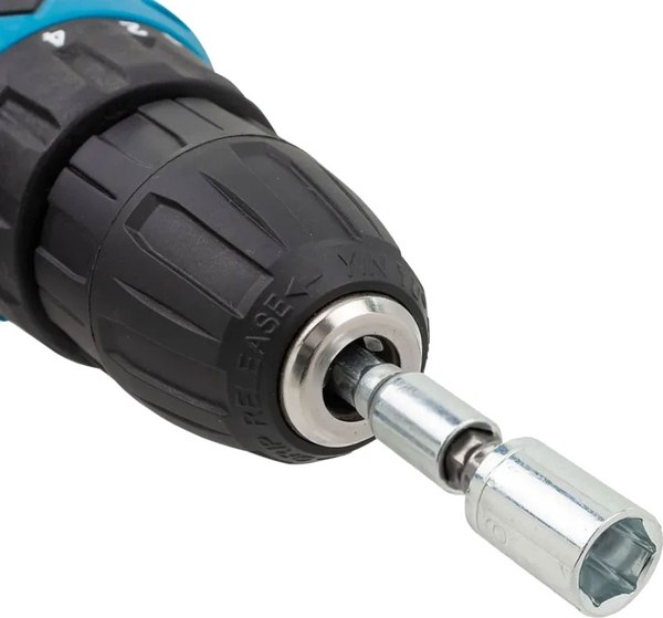 Аккумуляторная дрель-шуруповерт ForceKraft 64 834 / FK-CD6017