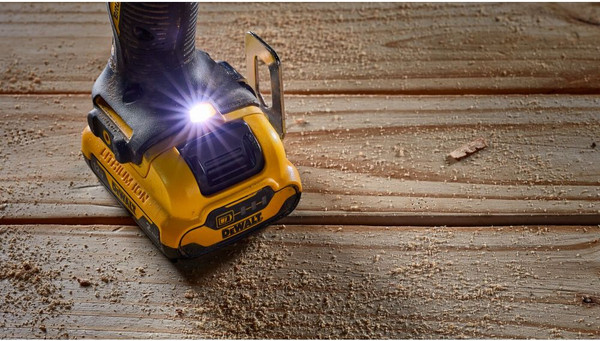 Профессиональная дрель-шуруповерт DeWalt Solo DCD703NT