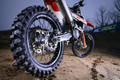 Мотошина задняя Metzeler MC360 Mid Hard 110/100R18 64M TT