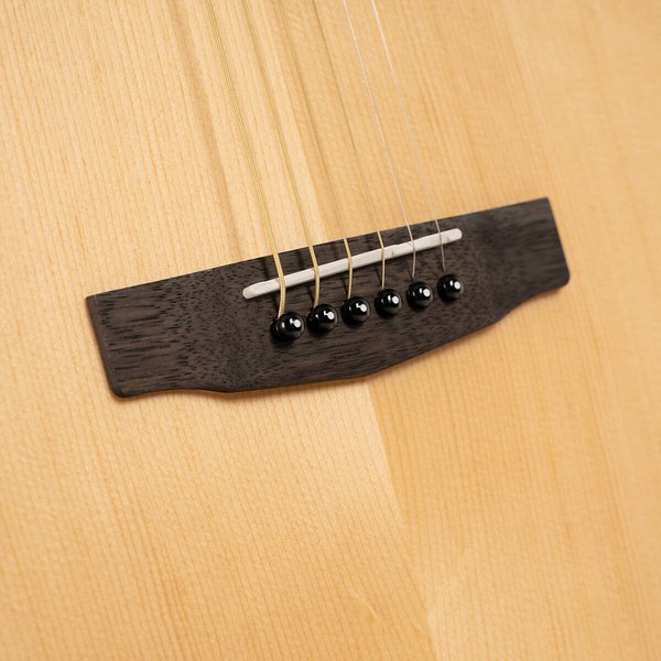 Электроакустическая гитара Cort L60CE NAT