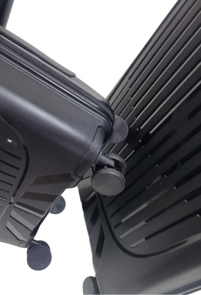 Чемодан на колесах Mironpan 23107