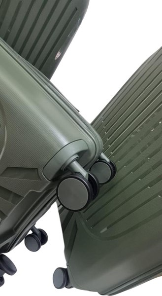 Чемодан на колесах Mironpan 23107