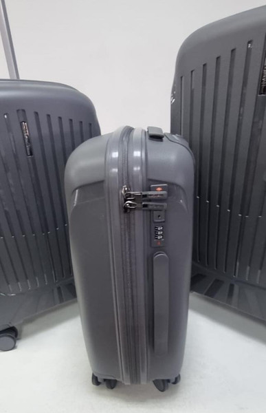 Чемодан на колесах Mironpan 23107