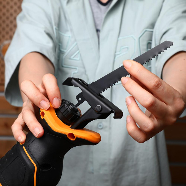 Сабельная пила Deko DKRS20 / 085-1127