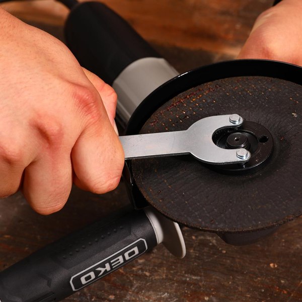 Угловая шлифовальная машина Deko DKAG900 PRO / 085-1054