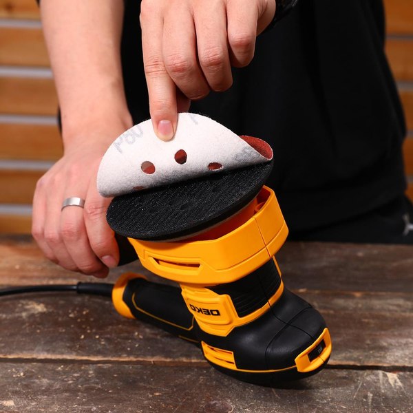 Эксцентриковая шлифовальная машина Deko DKS400W / 085-1058