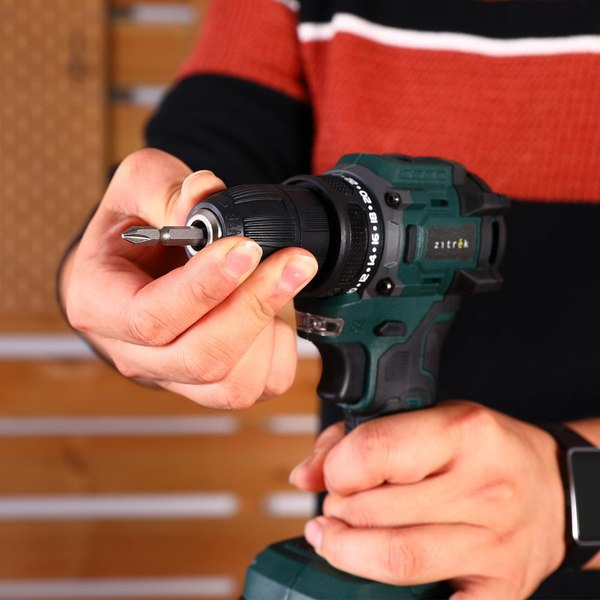 Аккумуляторная дрель-шуруповерт Zitrek Greenpower 20 PRO / 085-1314