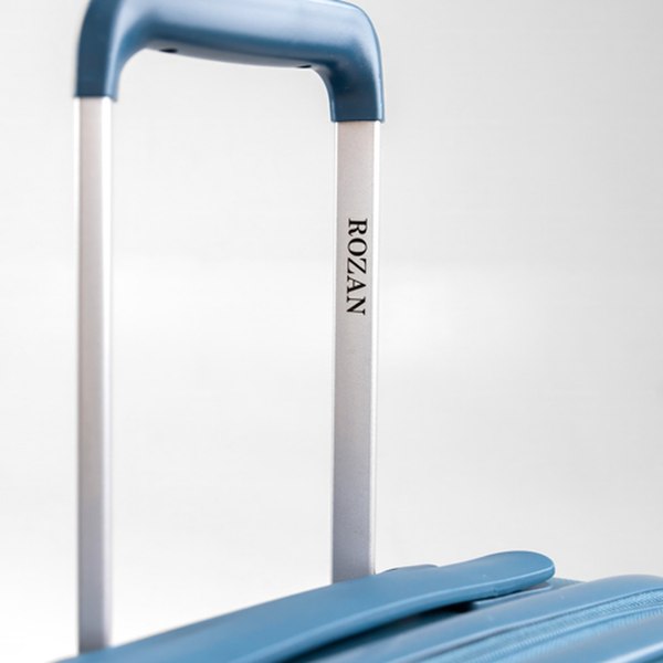 Чемодан на колесах Rozan 8823