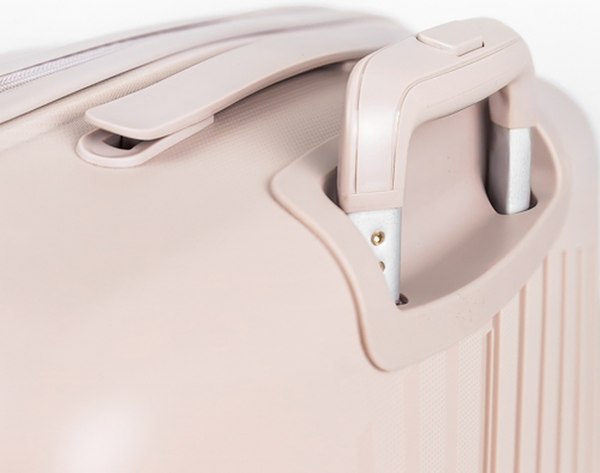 Чемодан на колесах Rozan 8823