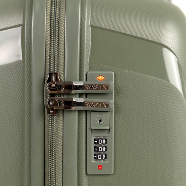 Чемодан на колесах Rozan 8823