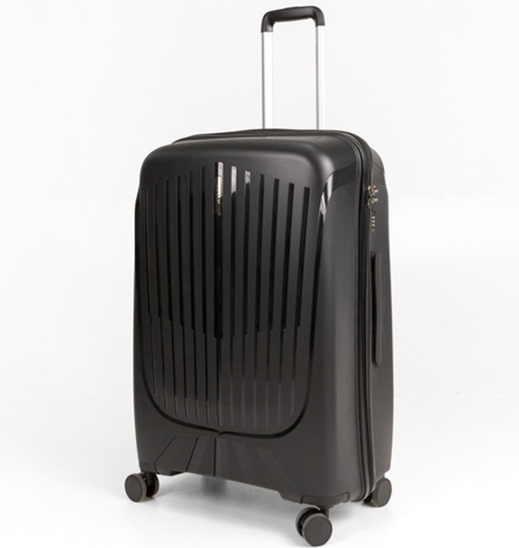 Чемодан на колесах Rozan 8823