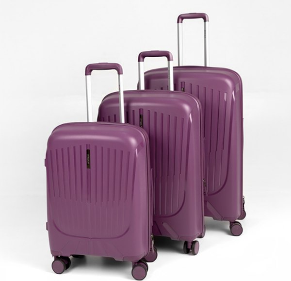 Чемодан на колесах Rozan 8823