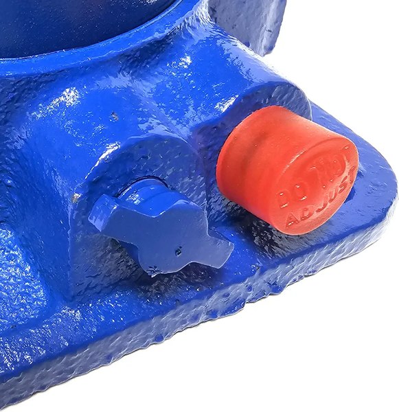 Бутылочный домкрат Маяк авто 1653