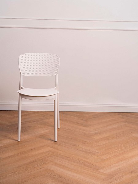 Стул пластиковый GreenTerra Eska