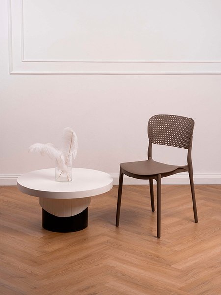 Стул пластиковый GreenTerra Eska