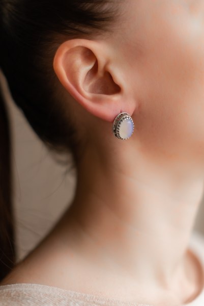 Серьги Wolves Лунный камень 1605