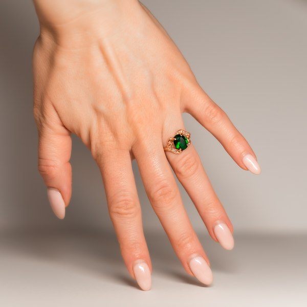 Кольцо Wolves Изумрудный глаз 1685