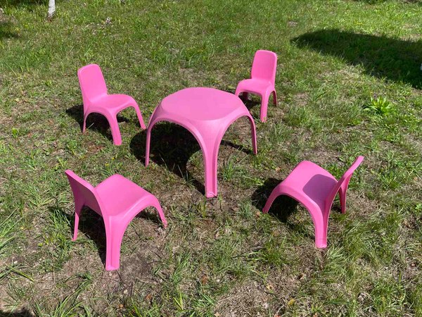 Комплект мебели с детским столом ИМпласт 15361