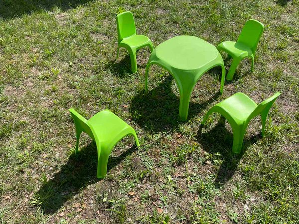 Комплект мебели с детским столом ИМпласт 15362