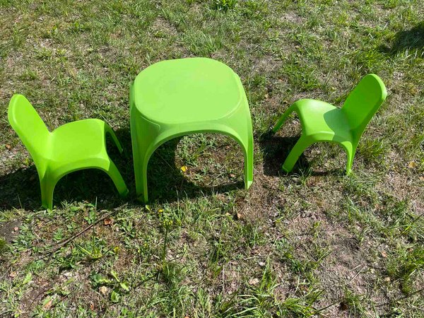 Комплект мебели с детским столом ИМпласт 15366