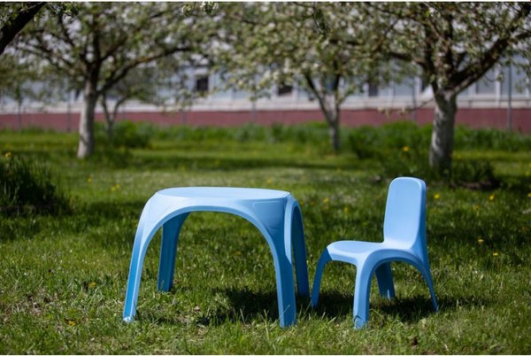 Комплект мебели с детским столом ИМпласт 15367