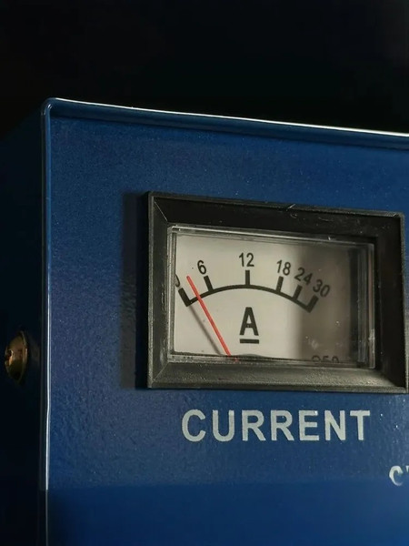 Зарядное устройство для аккумулятора M5 ЗУ-10