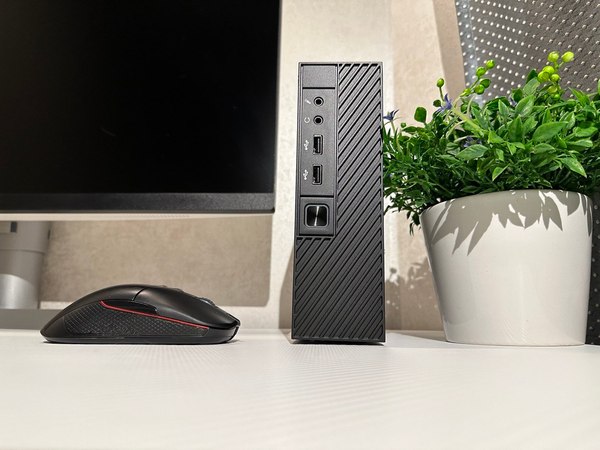 Неттоп Jet Office 5i8400D32SD2VGAM1W1