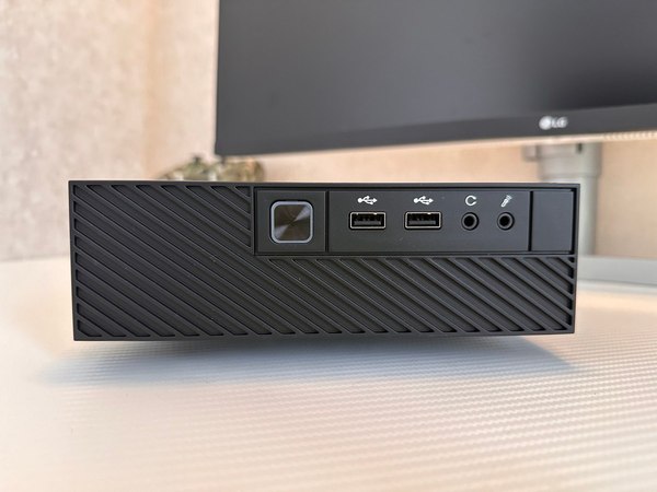 Неттоп Jet Office 5i8400D32SD2VGAM1W1