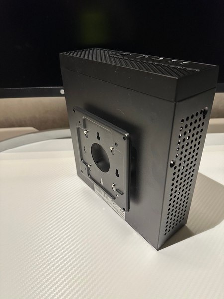 Неттоп Jet Office 5i8400D32SD2VGAM1W1