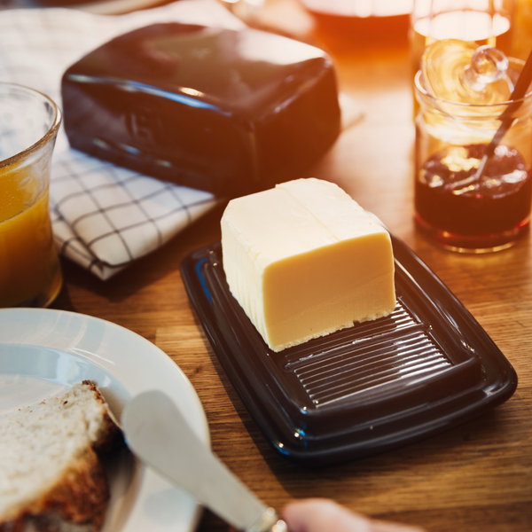 Масленка Emile Henry 710225