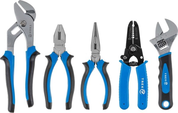 Универсальный набор инструментов TREK TR22168