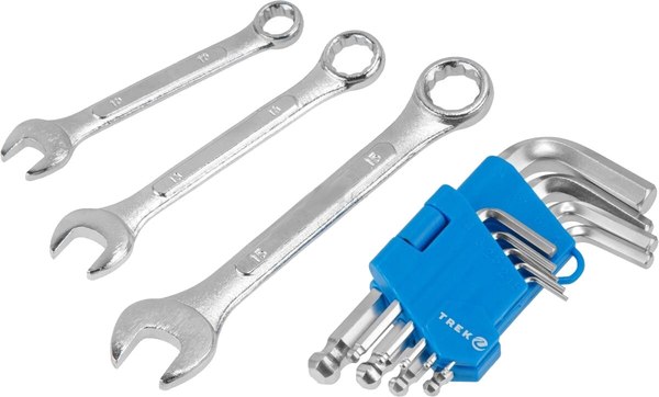 Универсальный набор инструментов TREK TR22168