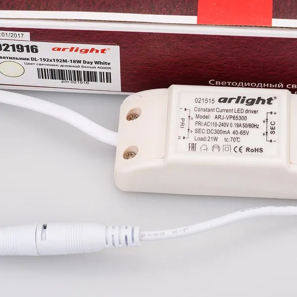 Точечный светильник Arlight DL-192x192M-18W Day White / 021916