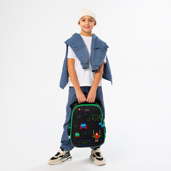 Школьный рюкзак Brauberg Premium. Space Strike / 273104