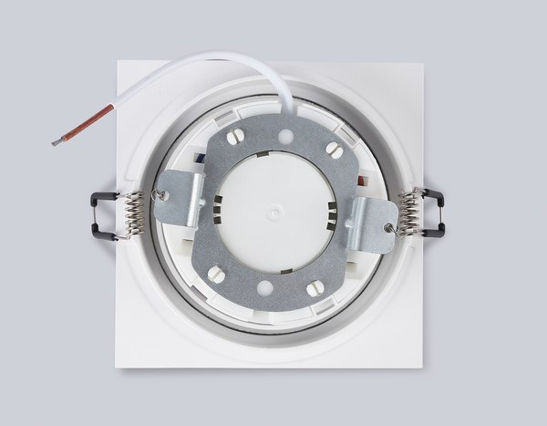 Точечный светильник Ambrella TN51803 WH