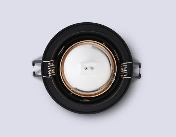 Точечный светильник Ambrella TN102825 BK/GD