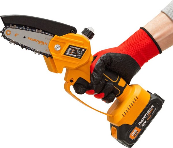 Пила цепная аккумуляторная Partisan AS-2144 / AS-2144PSN