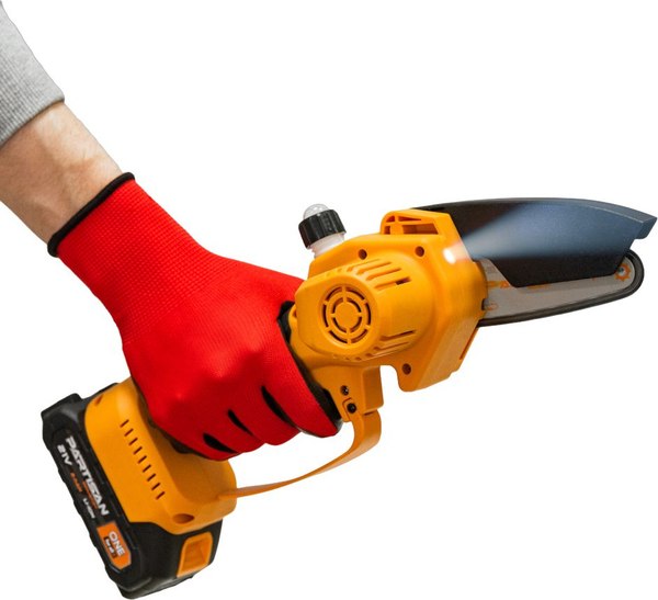 Пила цепная аккумуляторная Partisan AS-2144 / AS-2144PSN