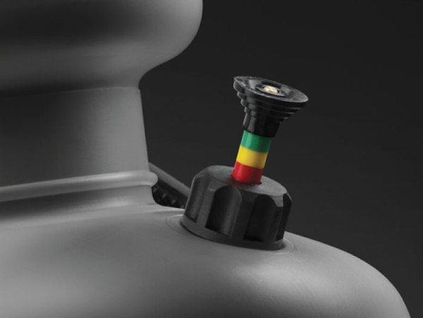 Опрыскиватель помповый Caiman Telescopic 8