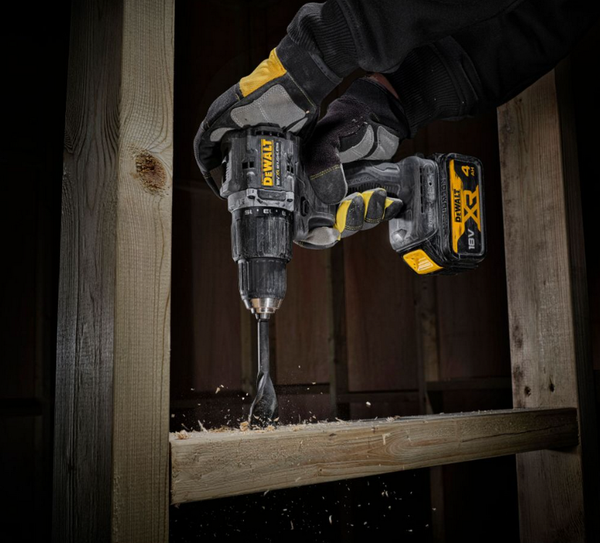 Профессиональная дрель-шуруповерт DeWalt DCD100P2T