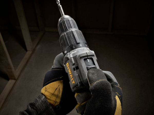 Профессиональная дрель-шуруповерт DeWalt DCD100P2T