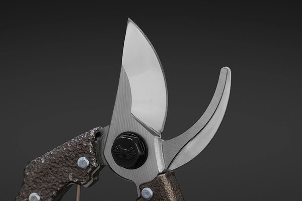 Секатор механический Caiman CN-202